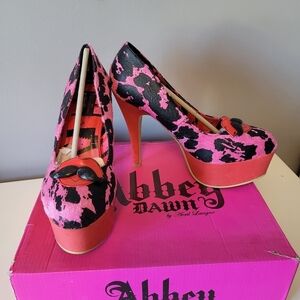 Abbey Dawn Feel The Love Platform Heels, BNIB with flaws, Size 7